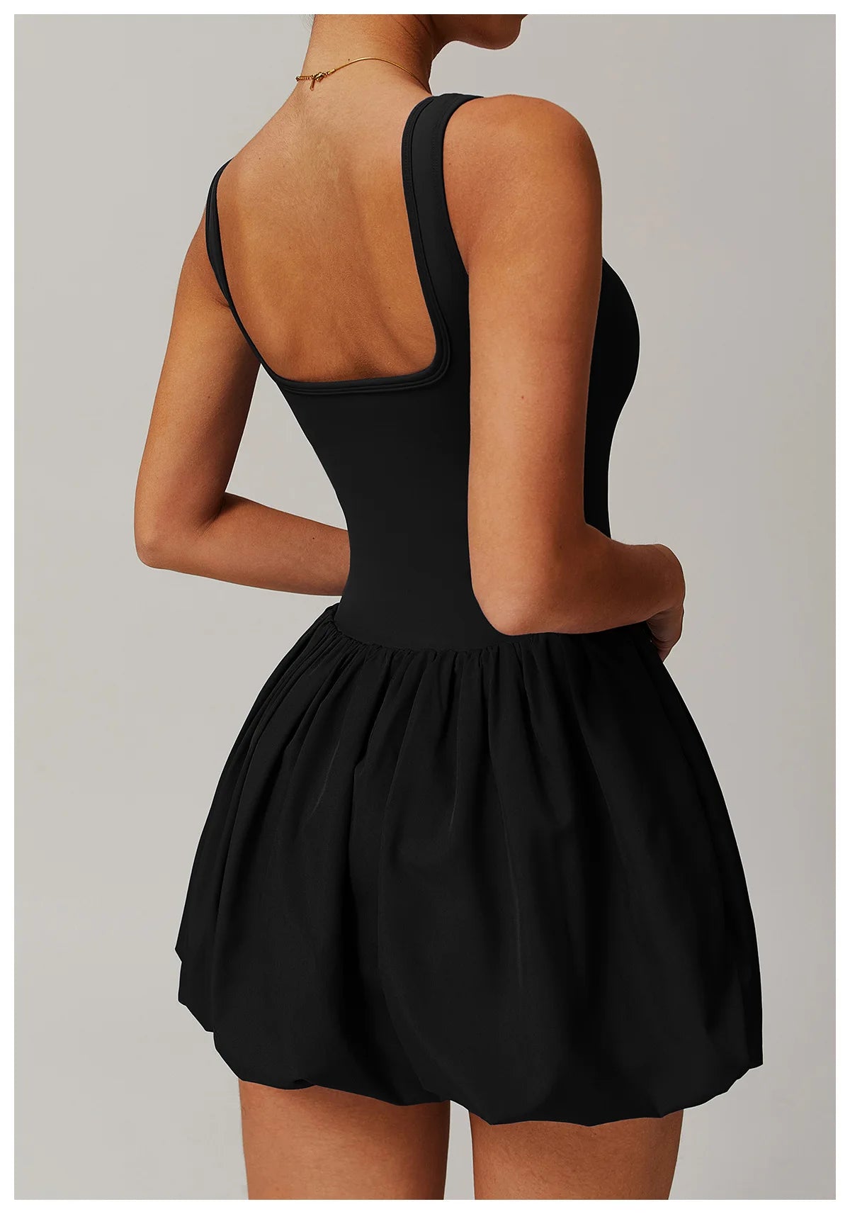 שמלת טניס - אנה